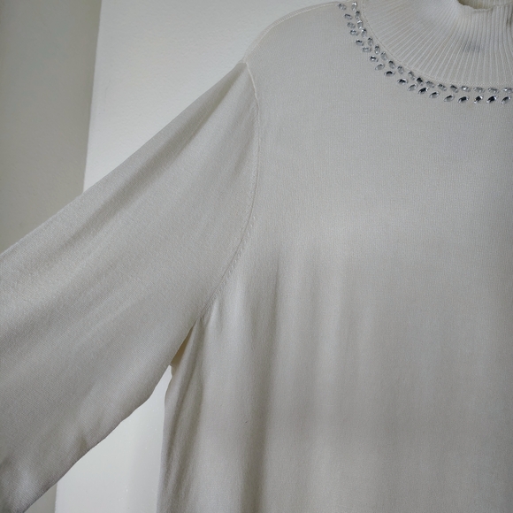 Ann Taylor Factory Embellished Crew Neck Sweater Ivory XL NWT - Yellow Stains - - Picture 6 of 14